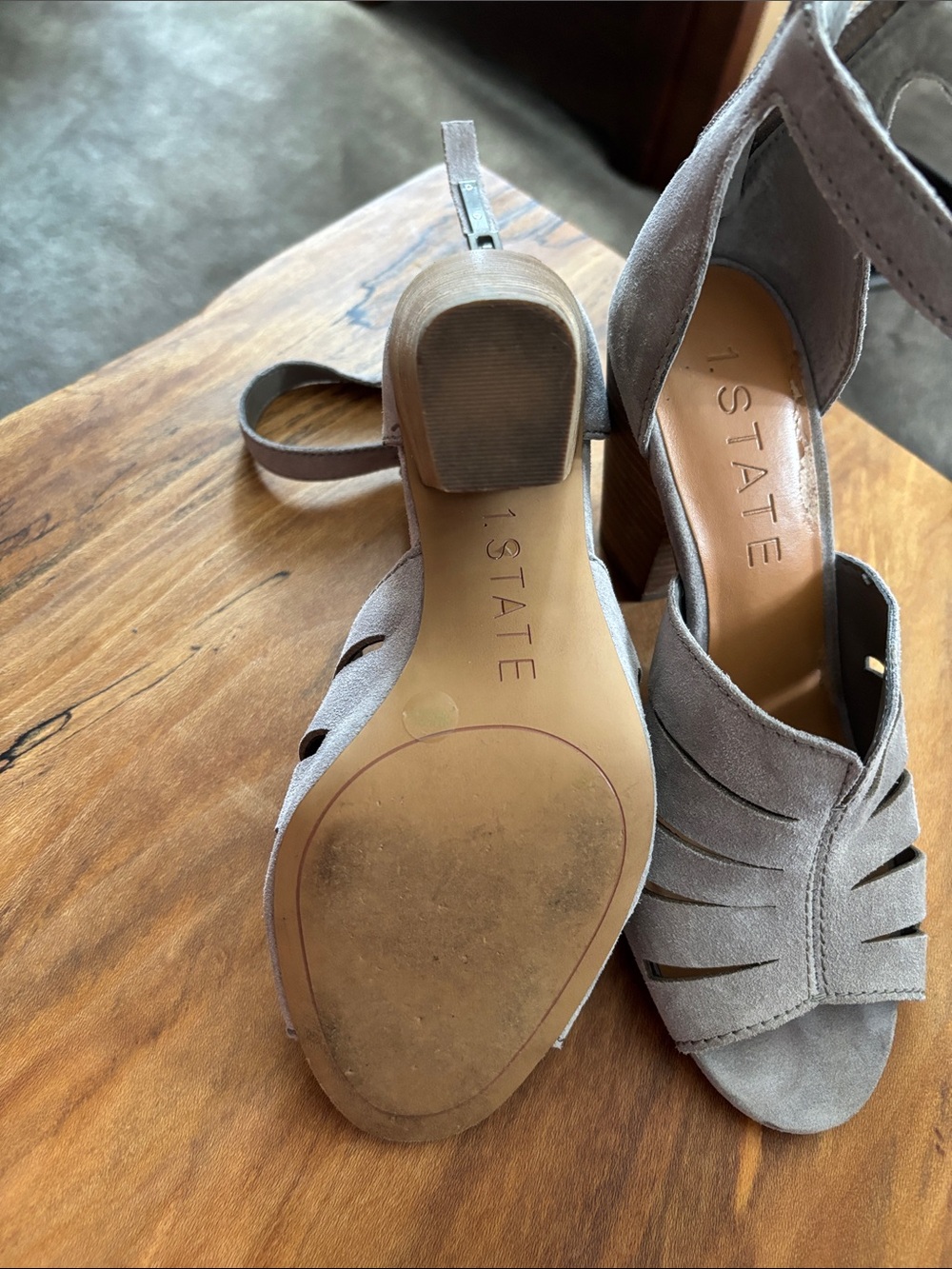 1. State Light Gray Suede Cutout Ankle-Strap Block Heels 6M - Picture 3 of 7